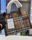Burberryy Purse with Brand Dust Bag (ZYDROP)AV011