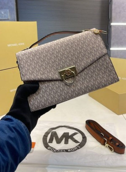 Michaell Korss Hendrix Sling with Box & Dust Cover (ZYDROP)AV237