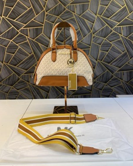 Michaell Kors Alma with Dust Bag and Sling (ZYDROP)AV218