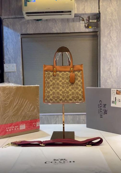 Coachh Field Tote 22 Bag With OG Folding Box (Zydrop)