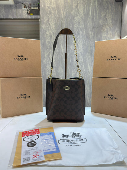 Coachh Mollie Signature Bucket Bag With Extra Long Sling and Carry Bag & OG Box (Zydrop)