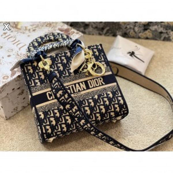 Christiian DIIOR LADY BAG WITH BRAND BOX BLUE CARRY BAG (ZYDROP)